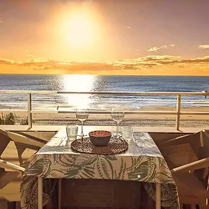 En La Playa Con Garaje , Cádiz Spanien